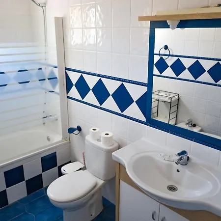 Esmeralda Front Sea Free Wifi Apartman *